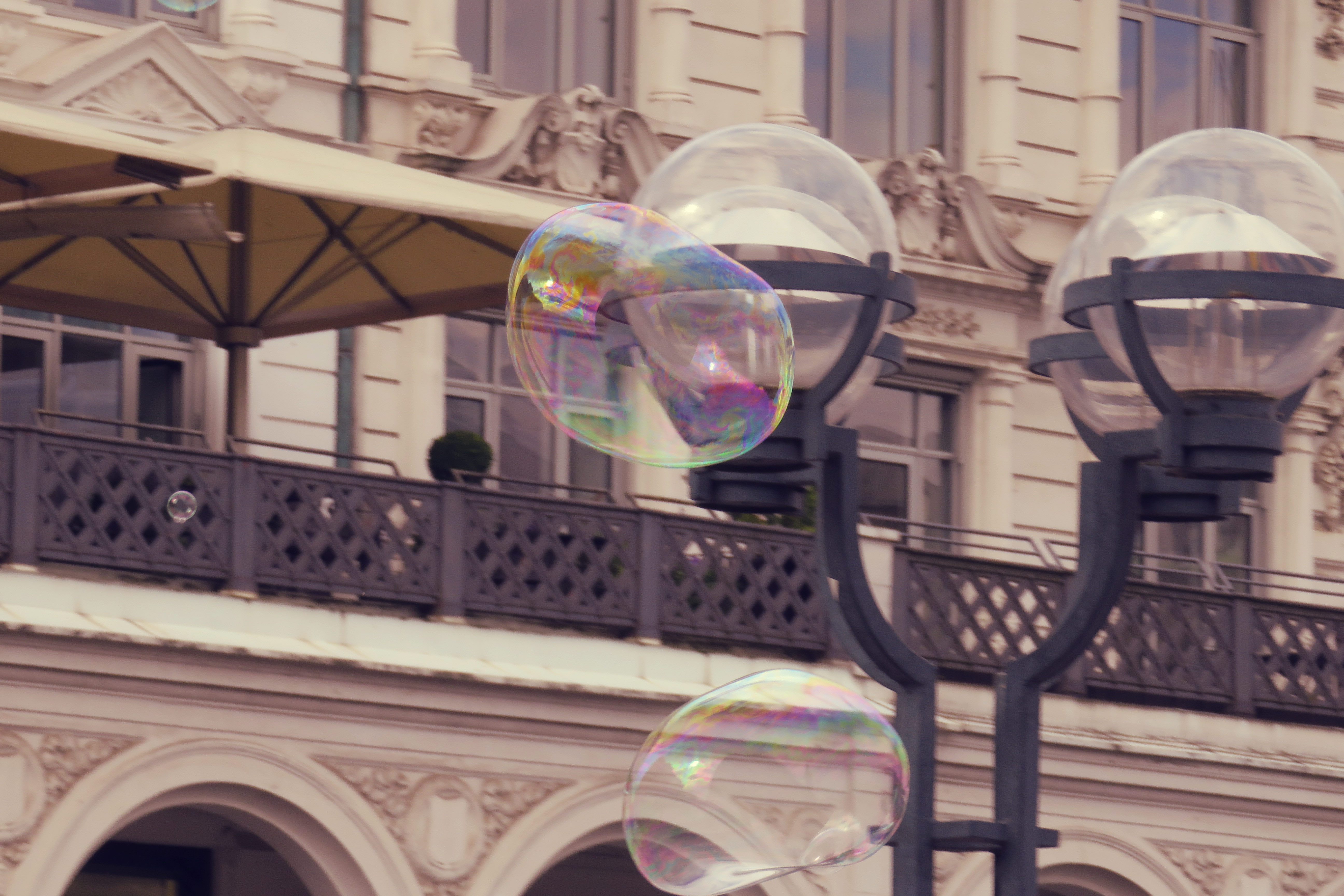 Demokratie-Seifenblasen